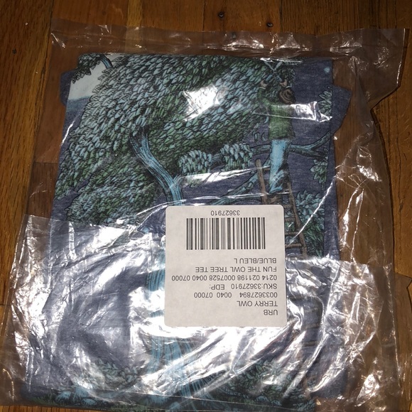 Rare Vintage FUN Artists x Terry Fan The Owl Tree Tee - Picture 5 of 5